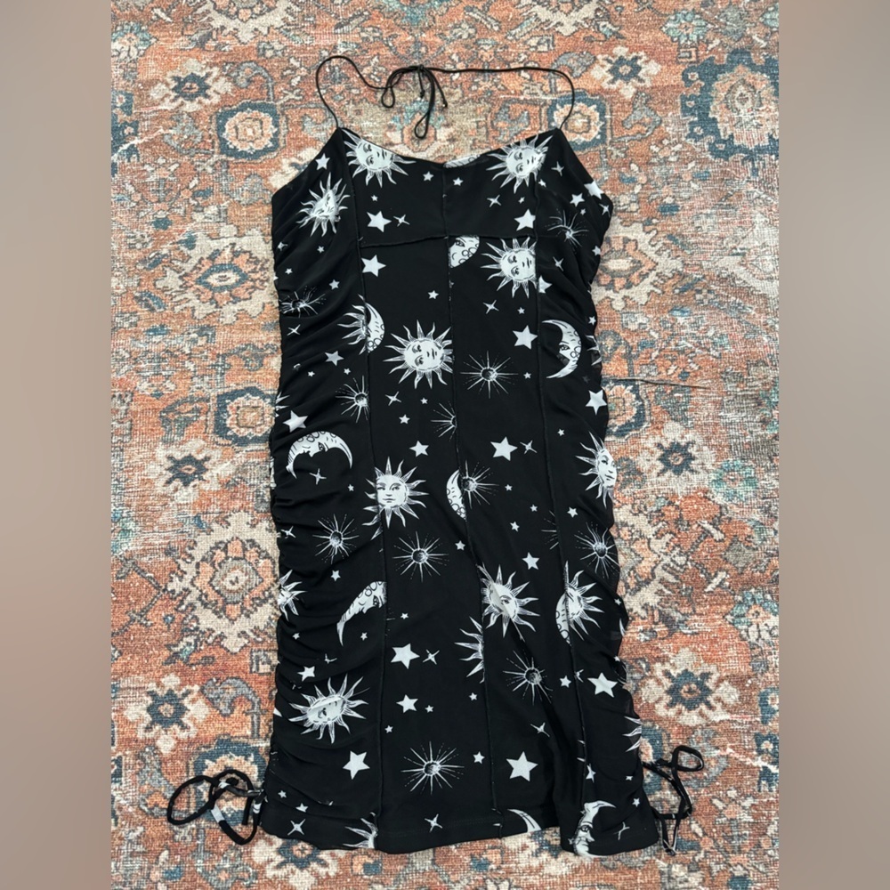 Forever 21 Ruched Sun and Moon Zodiac black and white Mini Dress Size M